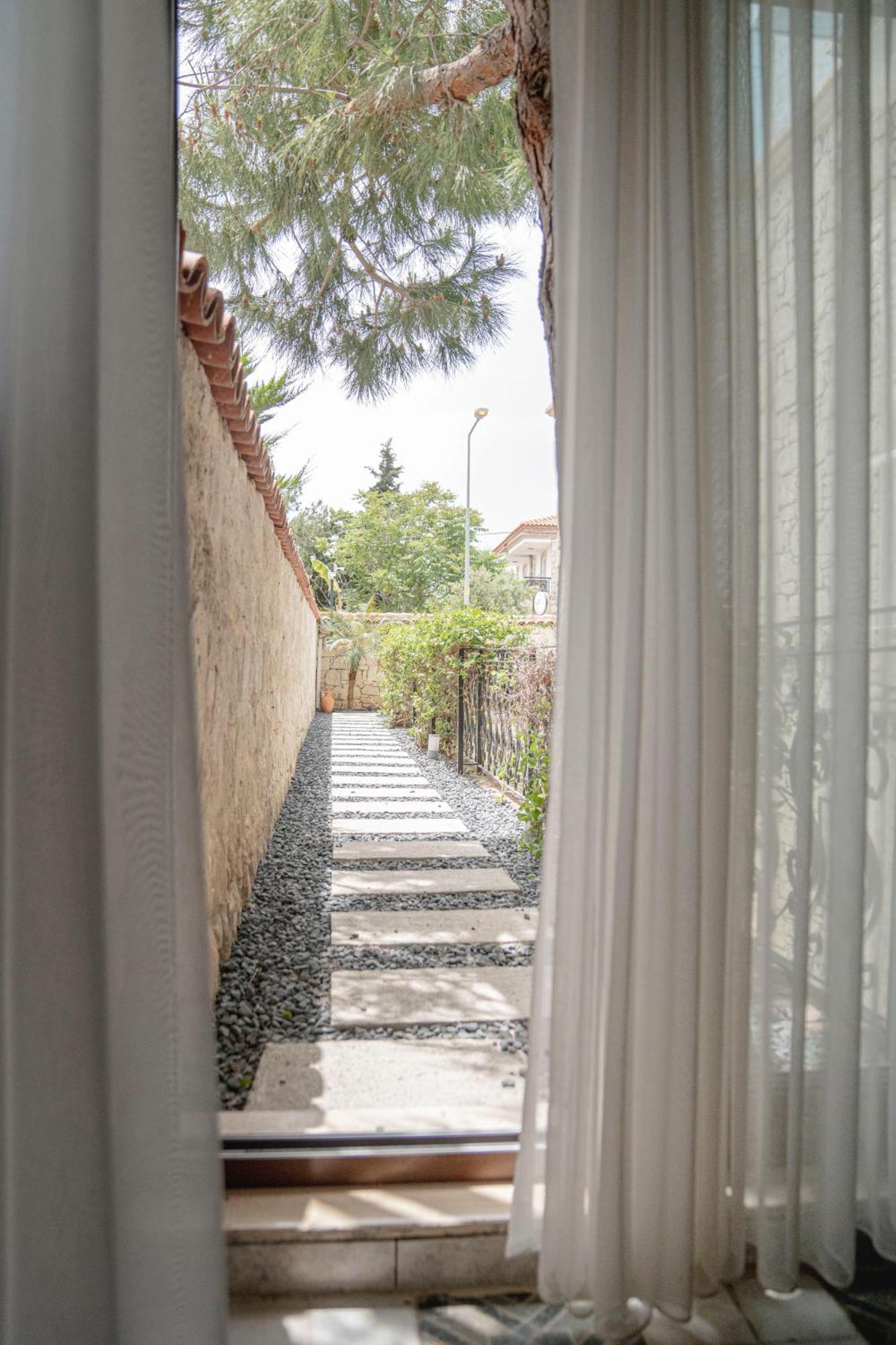 Sandal - Adult Only 2* Alaçatı
